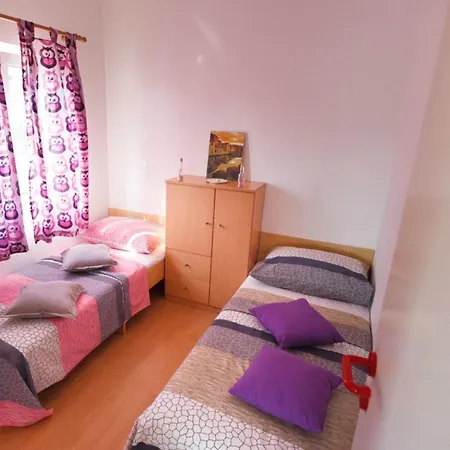 Apartments Bamba- Sea View * Rogač
